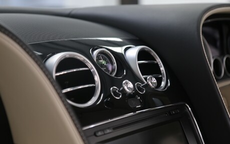 Bentley Continental GTC V8 S - Fabulous example with a Great History 29