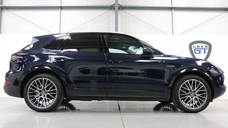 Porsche Cayenne V6 e-Hybrid - Pan Roof, Air Suspension, Head Up Display Video