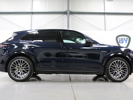 Porsche Cayenne V6 e-Hybrid - Pan Roof, Air Suspension, Head Up Display