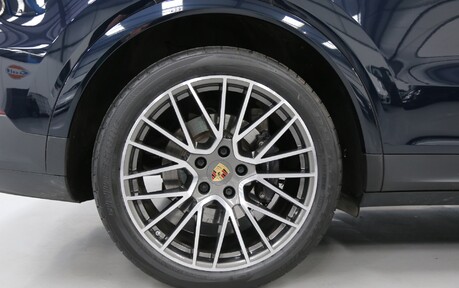 Porsche Cayenne V6 e-Hybrid - Pan Roof, Air Suspension, Head Up Display 21