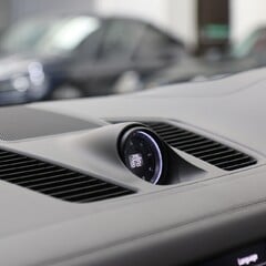 Porsche Cayenne V6 e-Hybrid - Pan Roof, Air Suspension, Head Up Display 3