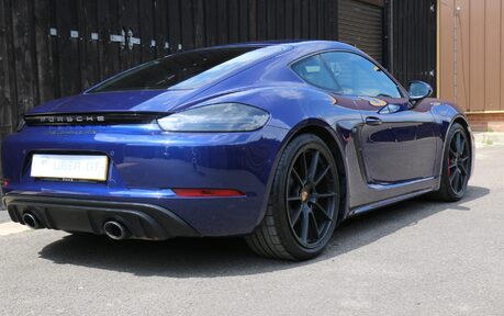 Porsche 718 Cayman GTS 4.0 - One Owner - Huge Specification 5