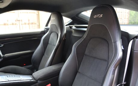Porsche 718 Cayman GTS 4.0 - One Owner - Huge Specification 10