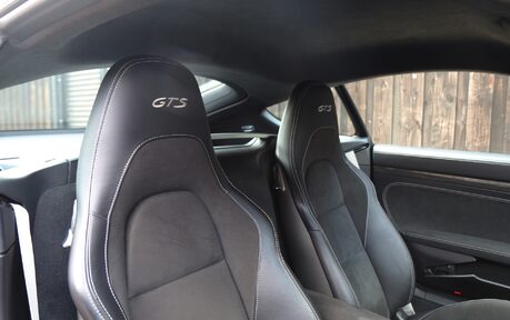 Porsche 718 Cayman GTS 4.0 - One Owner - Huge Specification 8