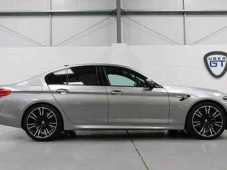 BMW M5 Comfort, Driving Assistant Plus Pack, M Exhaust and B&W
