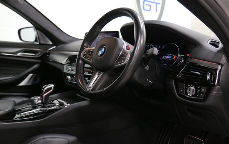 BMW M5 Comfort, Driving Assistant Plus Pack, M Exhaust and B&W 6