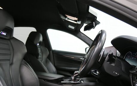BMW M5 Comfort, Driving Assistant Plus Pack, M Exhaust and B&W 8