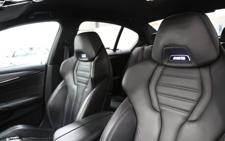 BMW M5 Comfort, Driving Assistant Plus Pack, M Exhaust and B&W 29