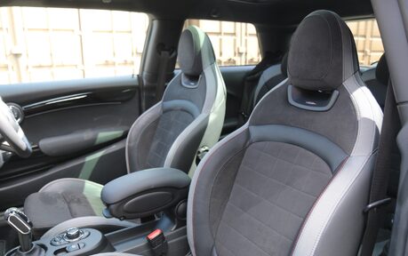 Mini Hatch John Cooper Works - Huge Specification 11
