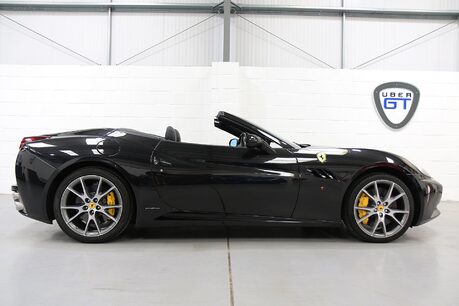 Ferrari California V8 - Daytona Style Seats, Shields and More