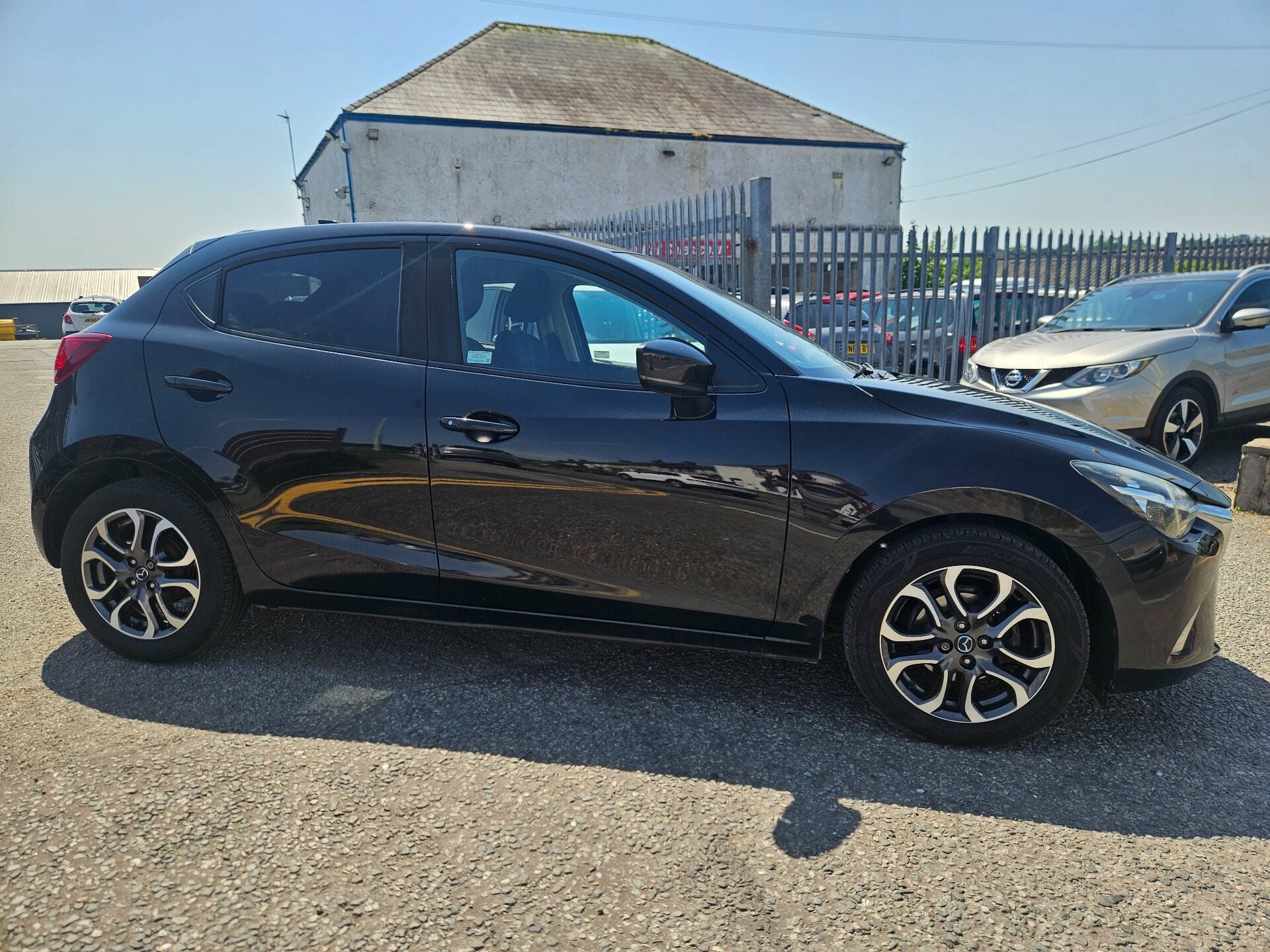 Mazda 2