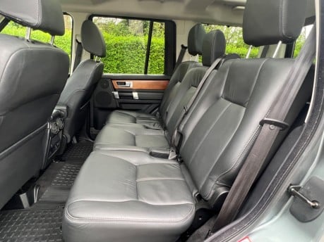 Land Rover Discovery SDV6 HSE 14