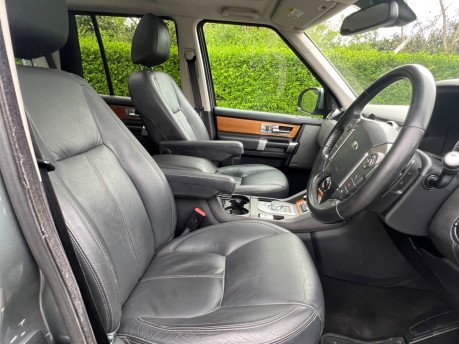 Land Rover Discovery SDV6 HSE 20