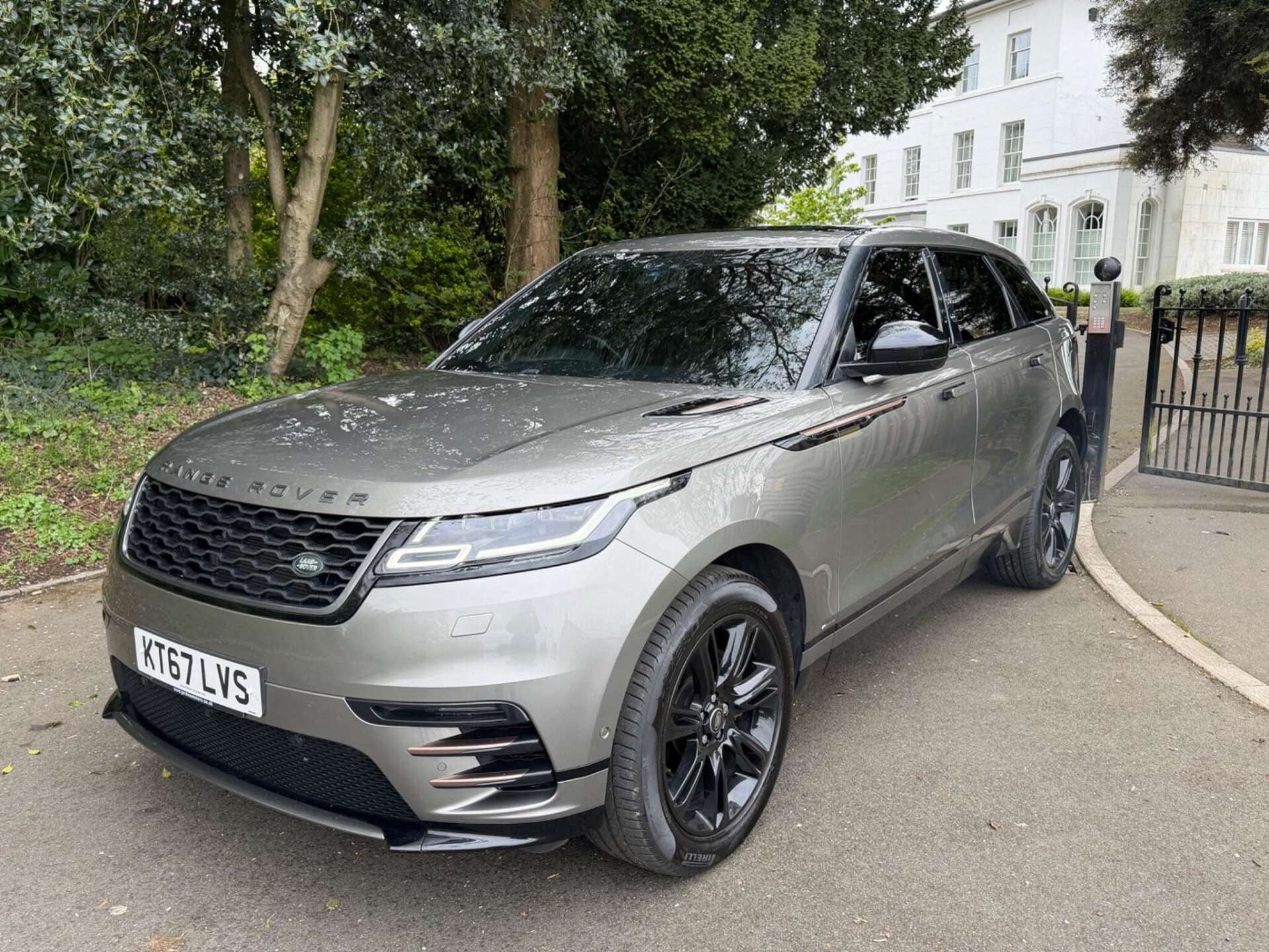 Land Rover Range Rover Velar