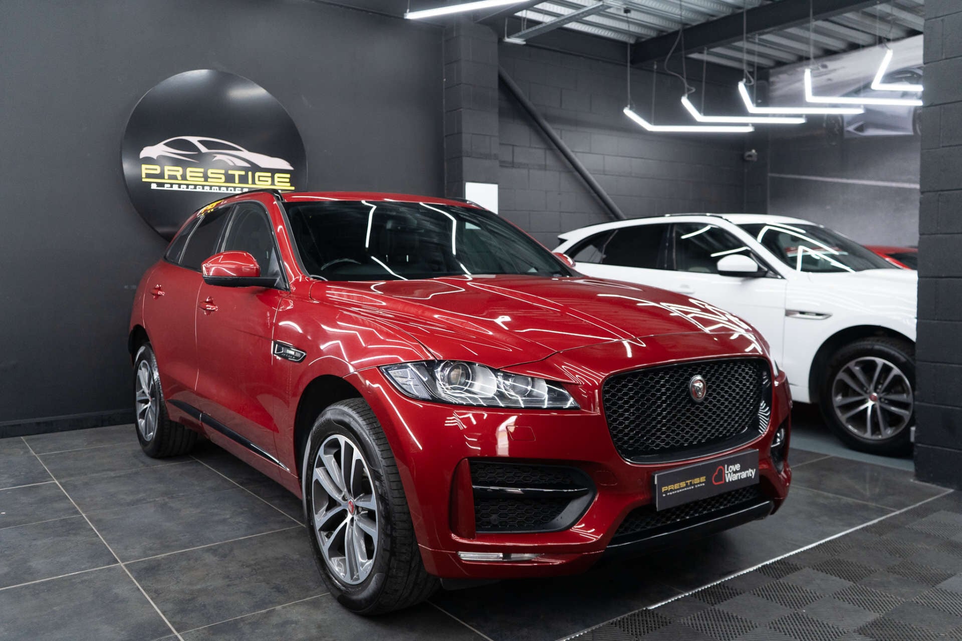 Jaguar F-Pace