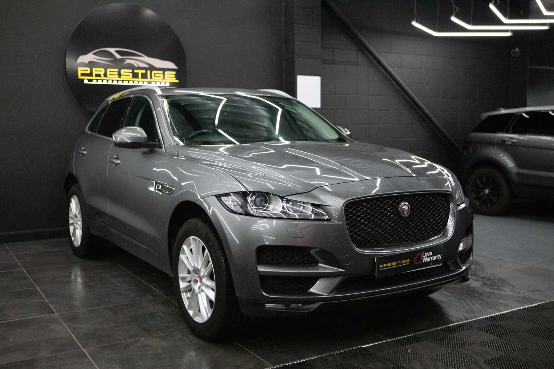 Jaguar F-Pace