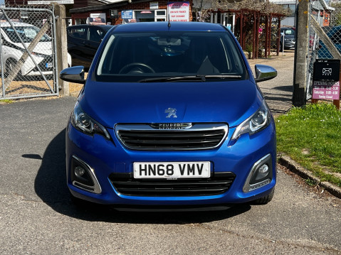 Peugeot 108 COLLECTION 10