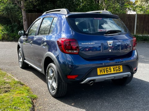 Dacia Sandero Stepway ESSENTIAL TCE **ONLY 5600 MILES 25
