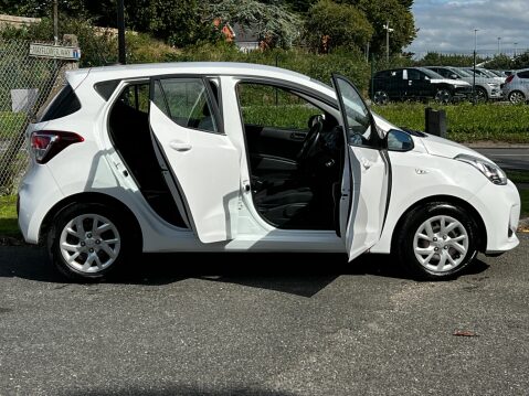 Hyundai i10 SE AUTOMATIC 4