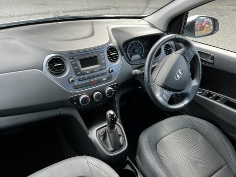 Hyundai i10 SE AUTOMATIC 36