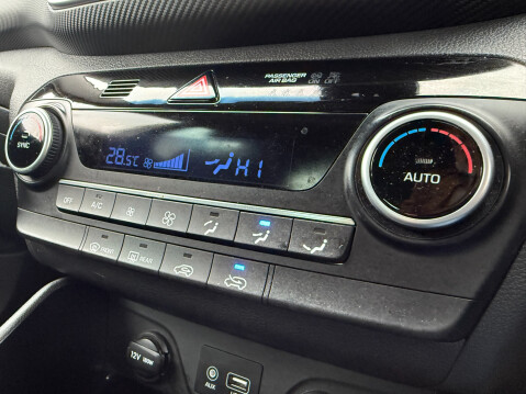 Hyundai TUCSON GDI SE NAV 32