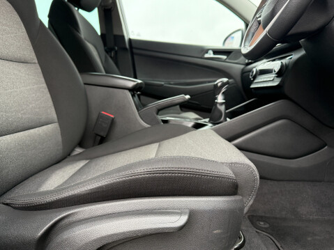 Hyundai TUCSON GDI SE NAV 16