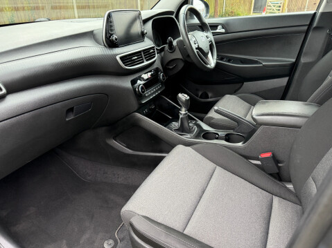 Hyundai TUCSON GDI SE NAV 39