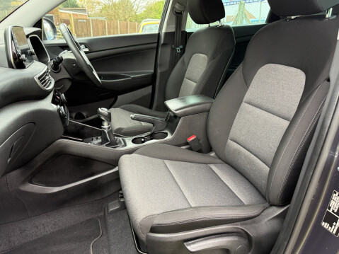 Hyundai TUCSON GDI SE NAV 37