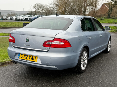 Skoda Superb HATCHBACK SE 4x4 35,200 MILES 32