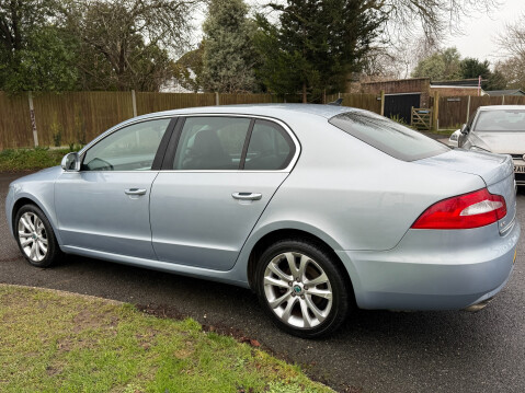 Skoda Superb HATCHBACK SE 4x4 35,200 MILES 6