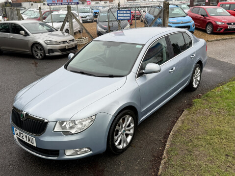 Skoda Superb HATCHBACK SE 4x4 35,200 MILES 19