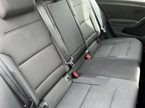Volkswagen Golf SE TSI BLUEMOTION TECH AUTO ESTATE 23