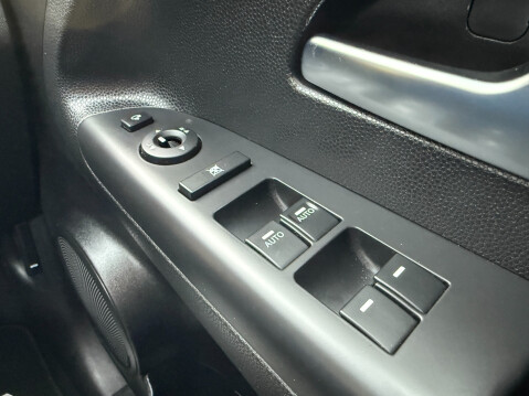 Kia Venga 3 AUTO ONLY 6400 MILES 38