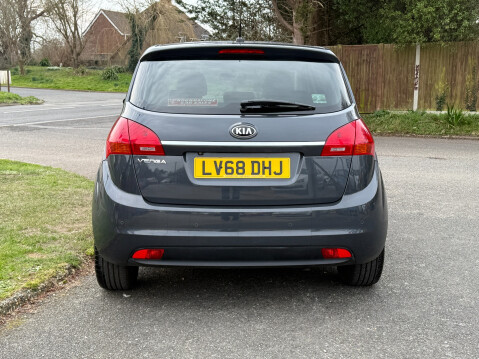 Kia Venga 3 AUTO ONLY 6400 MILES 7