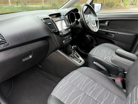 Kia Venga 3 AUTO ONLY 6400 MILES 36