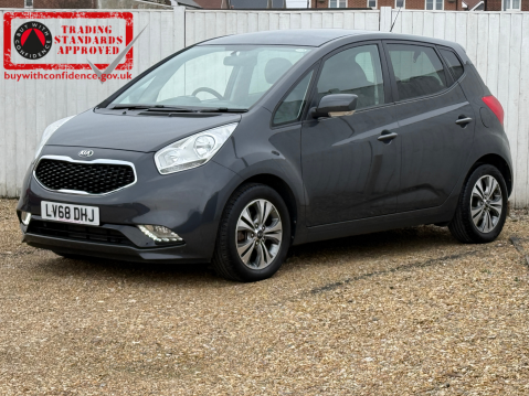 Kia Venga 3 AUTO ONLY 6400 MILES 3