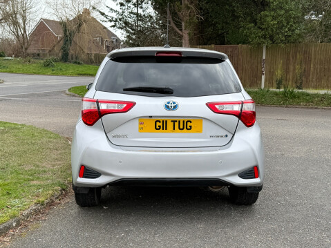 Toyota Yaris VVT-I EXCEL HYBRID 7