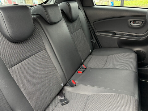 Toyota Yaris VVT-I EXCEL HYBRID 43