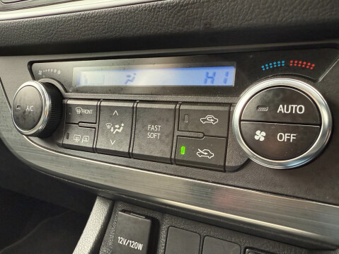 Toyota Auris ICON AUTO 26,100 MILES 26