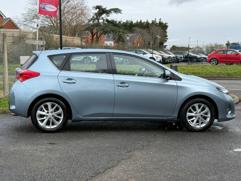 Toyota Auris ICON AUTO 26,100 MILES 4