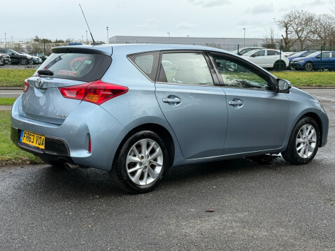 Toyota Auris ICON AUTO 26,100 MILES 6