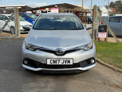 Toyota Auris VVT-I ICON TSS 11