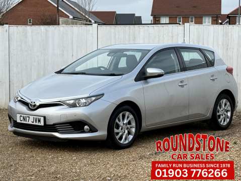 Toyota Auris VVT-I ICON TSS 2
