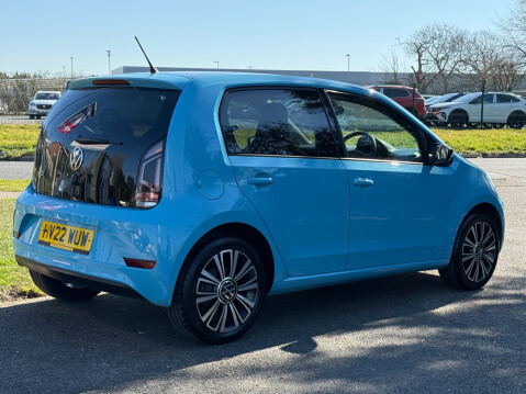 Volkswagen Up BLACK EDITION 6