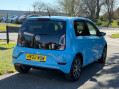 Volkswagen Up BLACK EDITION 42
