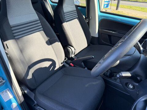 Volkswagen Up BLACK EDITION 14