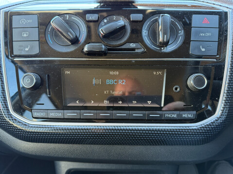 Volkswagen Up BLACK EDITION 15