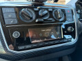 Volkswagen Up BLACK EDITION 17
