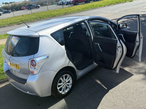 Toyota Verso TR AUTO 7 SEATS 31