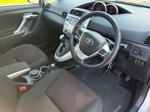 Toyota Verso TR AUTO 7 SEATS 12